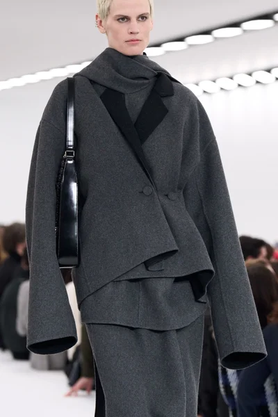 Look 53